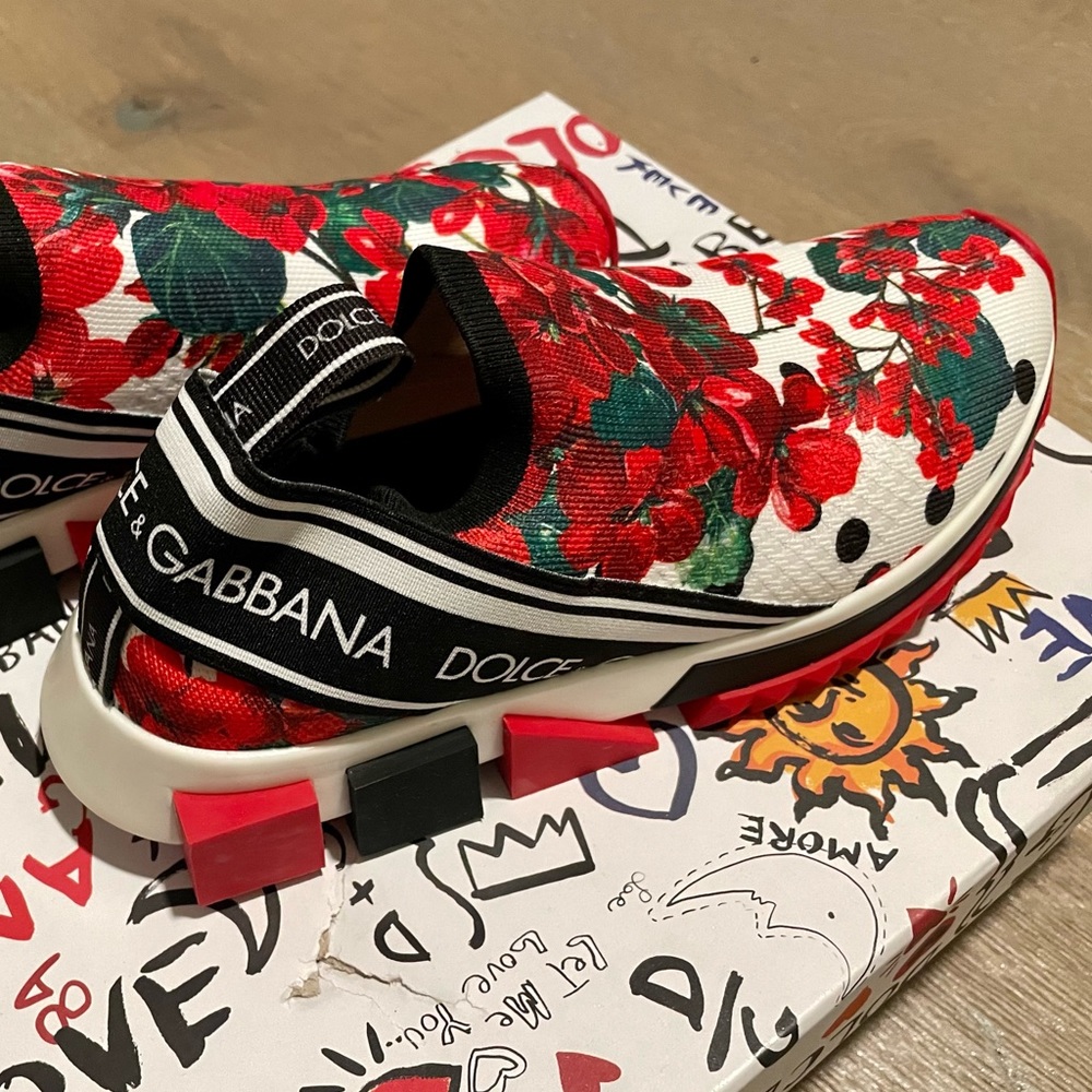 Brand new DOLCE & GABBANA Shoes White Red Floral Sorrento Women Sneakers 6.5